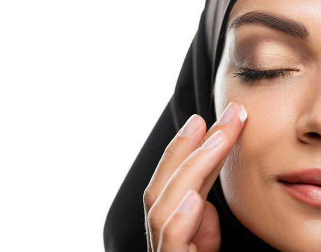 Cropped,View,Of,Young,Muslim,Woman,In,Hijab,Applying,Facial